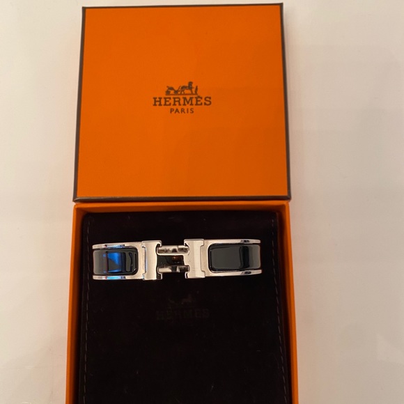 SOLD Hermes Clic H Bracelet - Picture 3 of 4